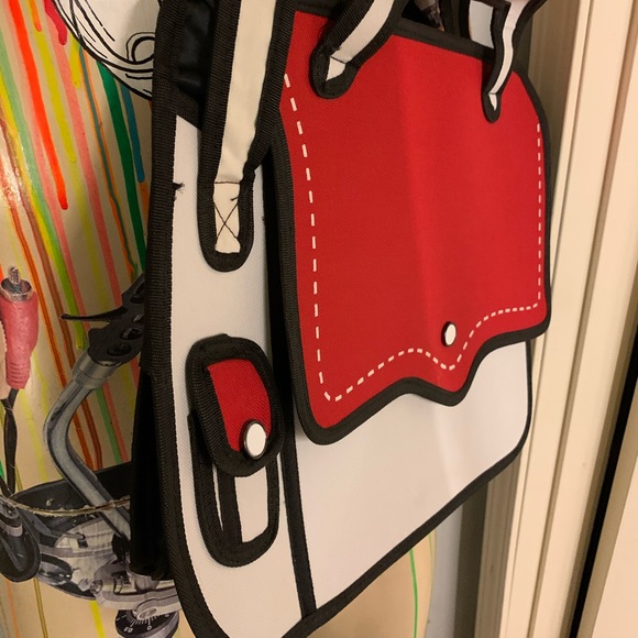 2-D “JUMP FROM PAPER’-ESQUE MESSENGER BAG! - Picture 4 of 7